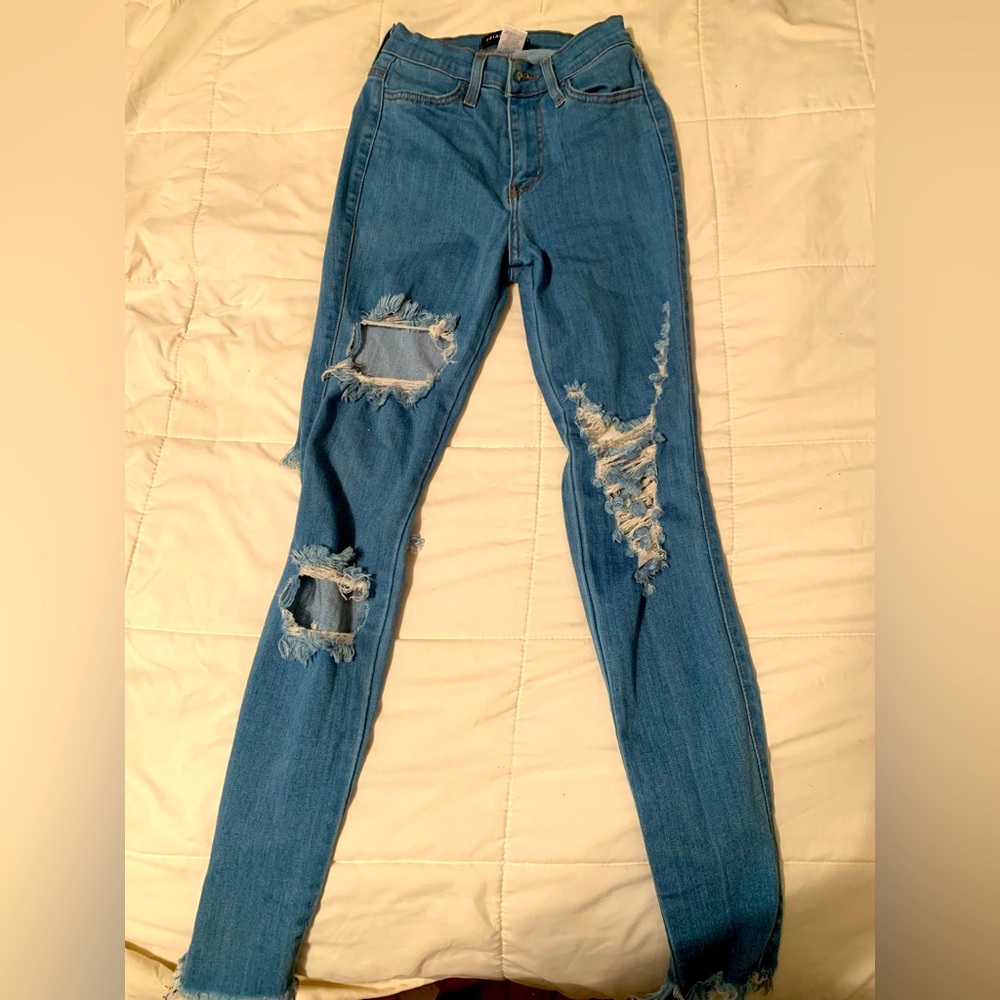 Fashion Nova women’s ripped jeans